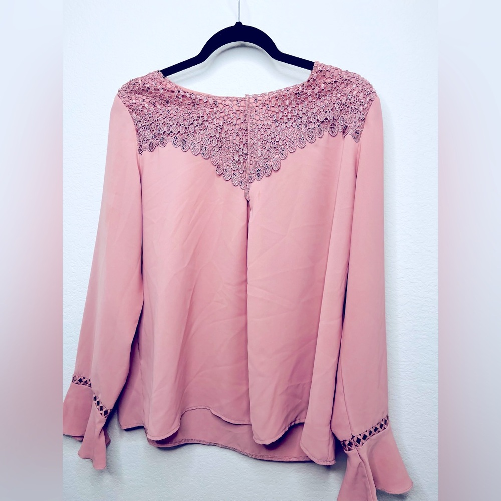 Shirt pink color